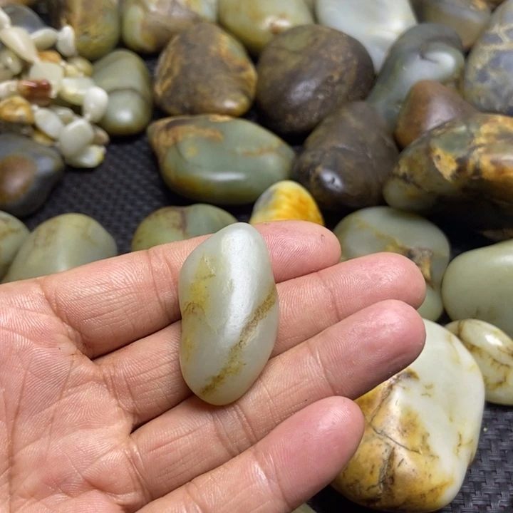 集***》未镶嵌和田玉（糖玉）珠宝奇石