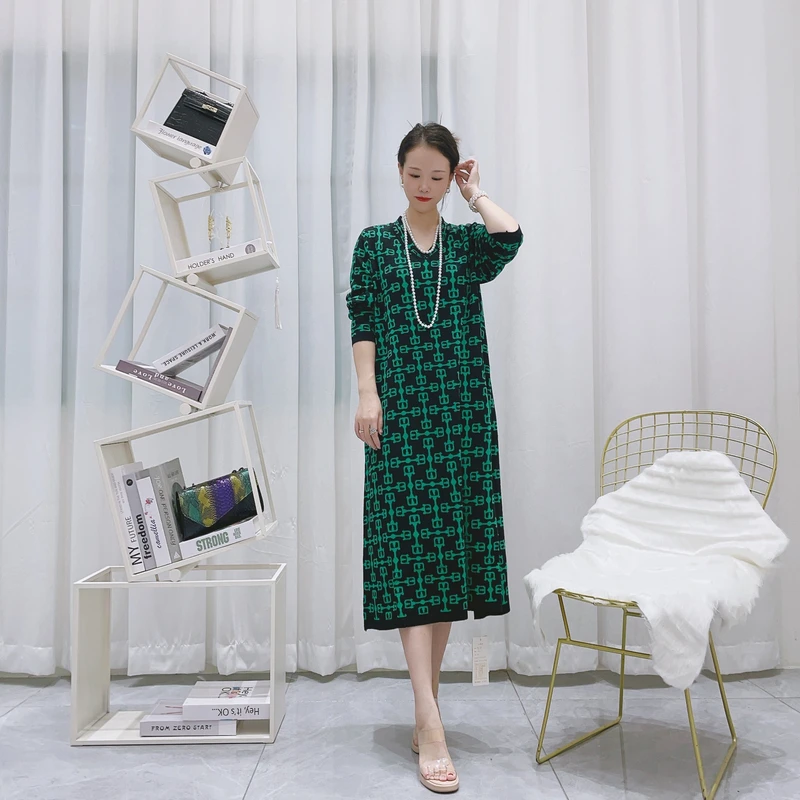 1503轻奢风重工款绿色长裙