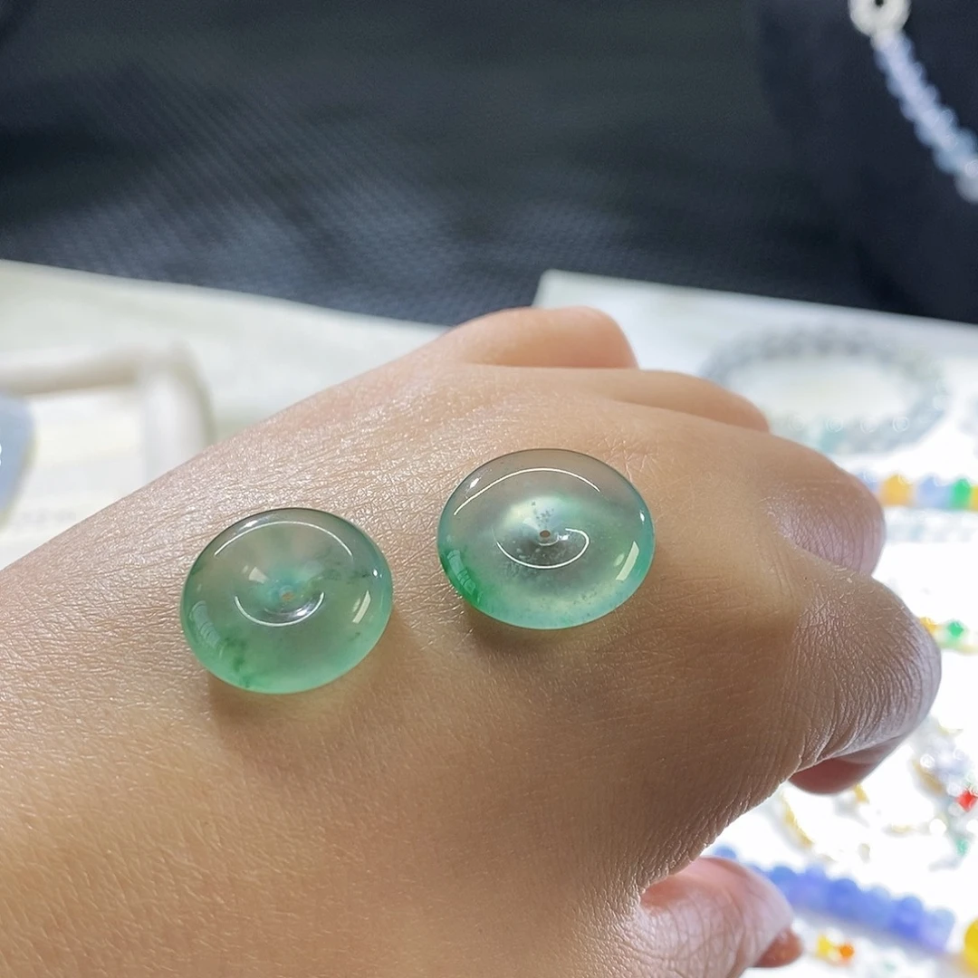 翡翠把件未镶嵌多样性发其一