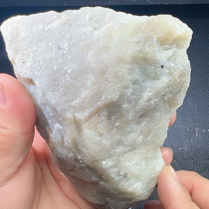 和田玉（糖玉）未镶嵌车挂