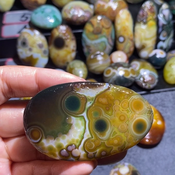 玛瑙/玉髓未镶嵌吊坠(不含链)140