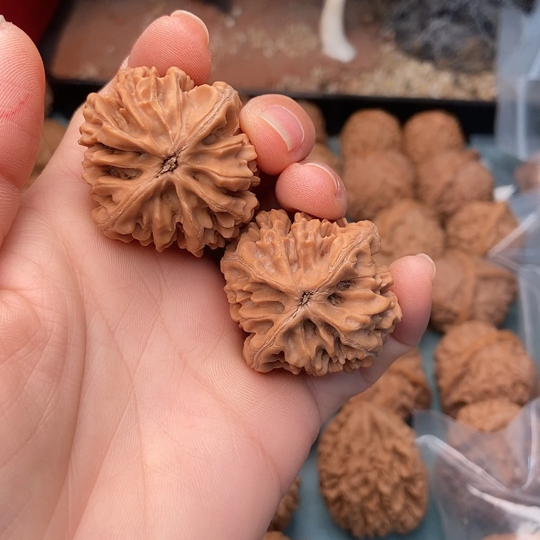 文玩核桃吊坠招财鼠7