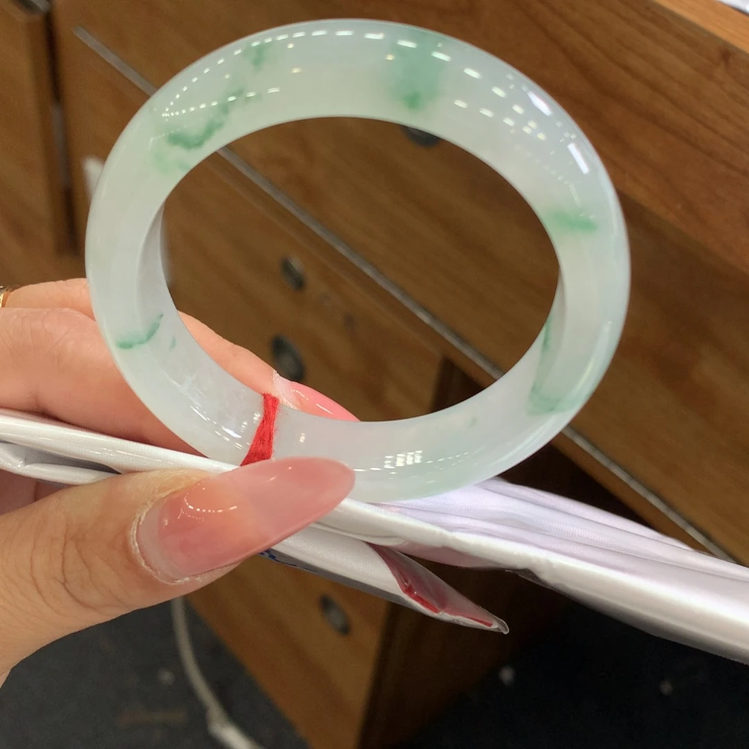 翡翠未镶嵌手镯55.7正圈