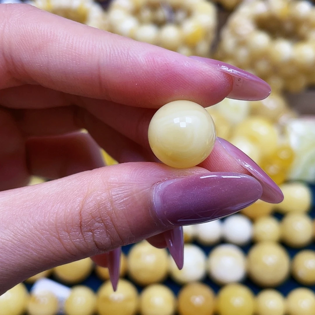 未镶嵌蜜蜡裸石13.7mm