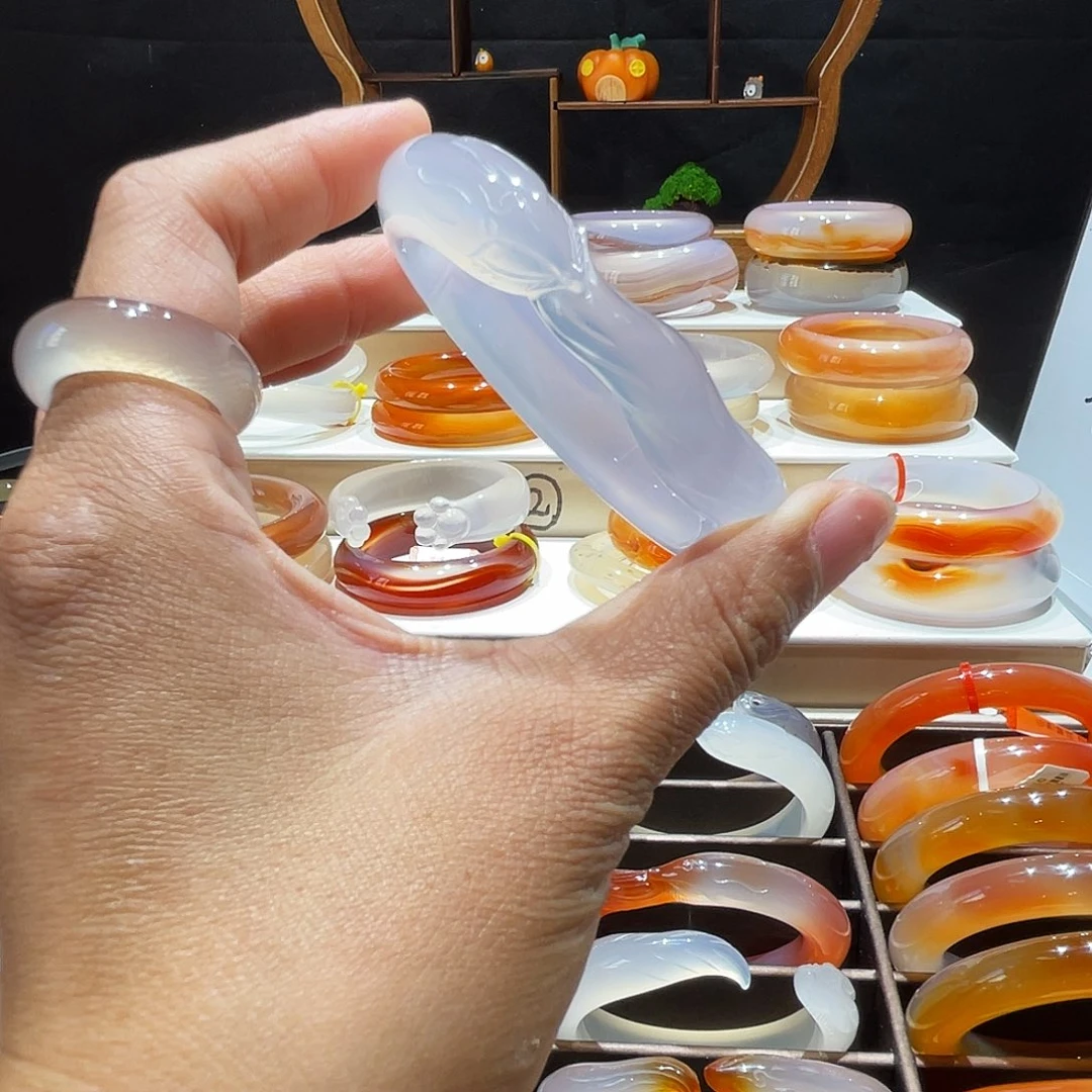 玛瑙/玉髓未镶嵌手镯