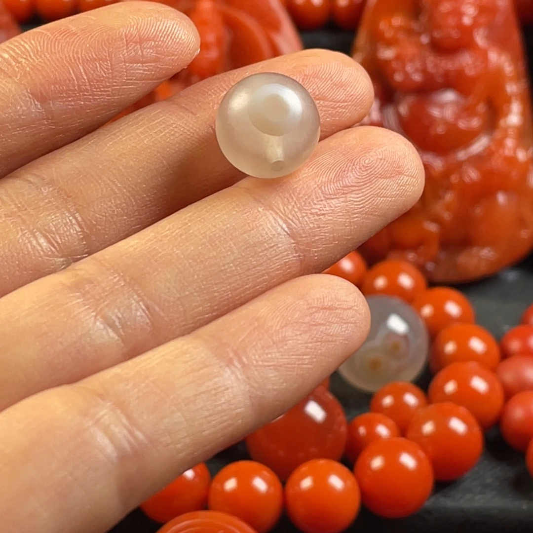 玛瑙/玉髓未镶嵌天然原矿保山蒲票水晶天眼单珠卡11.1