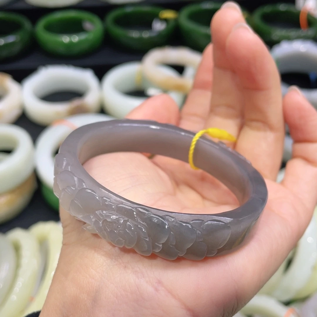 未镶嵌手镯（贵妃镯）和田玉102