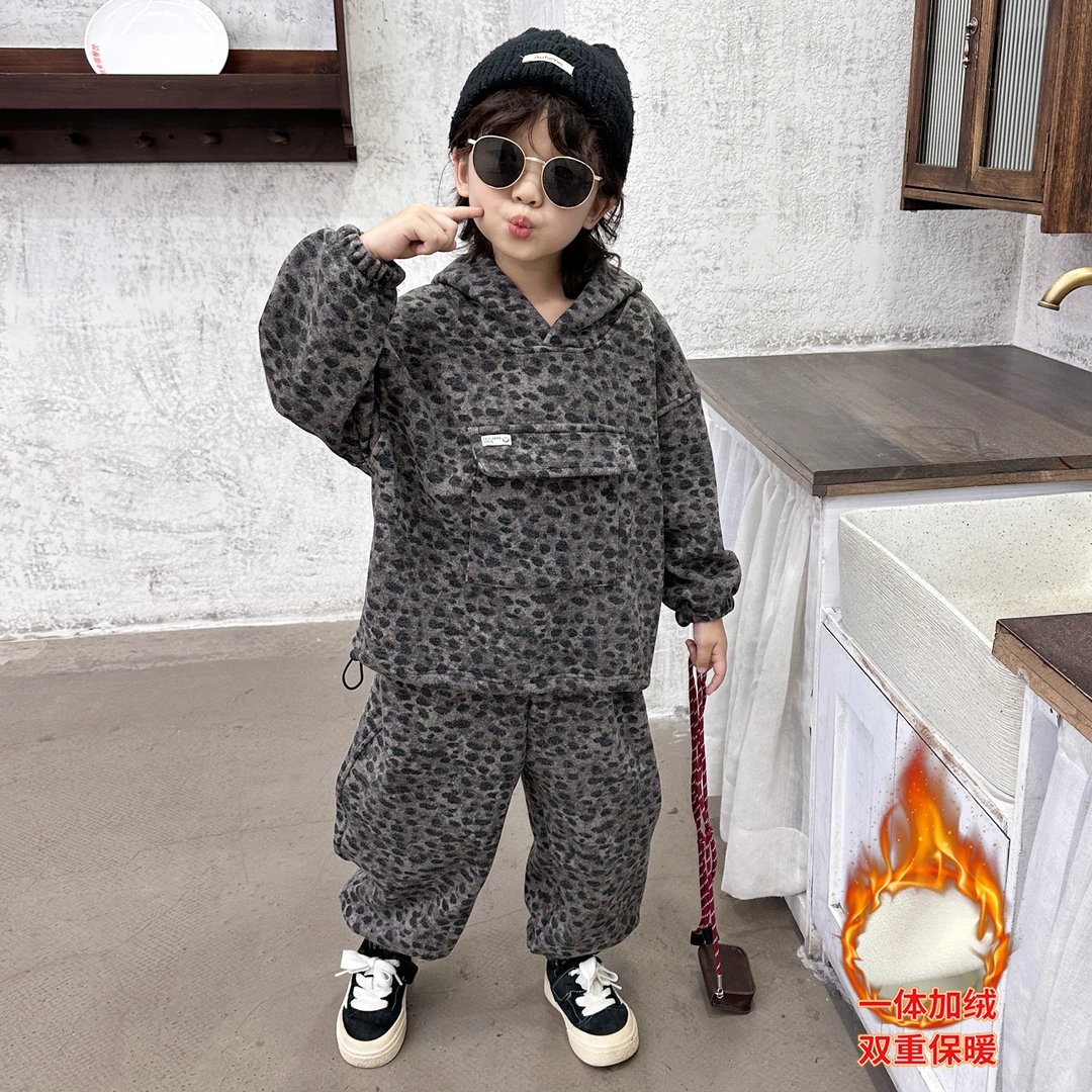 男童套装套头潮酷休闲风豹纹厚款加绒秋冬儿童冬季酷帅时髦两件套