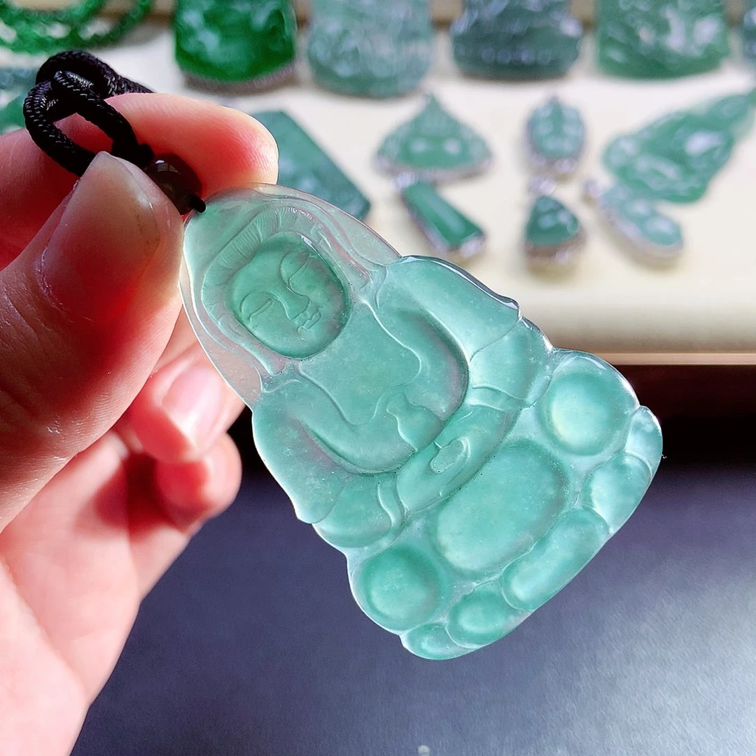 【闪购商品】翡翠颈饰未镶嵌天然