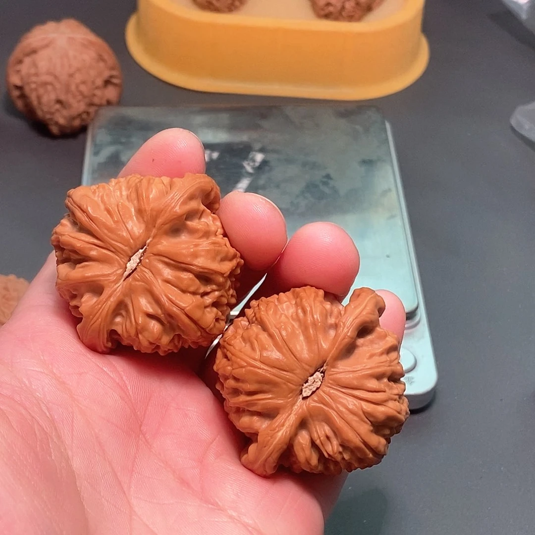 吊坠文玩核桃白狮43尺有修