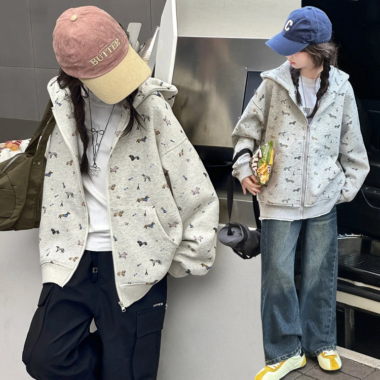 女童连帽卫衣外套秋季2025新款儿童洋气时髦早秋女大童慵懒风秋装