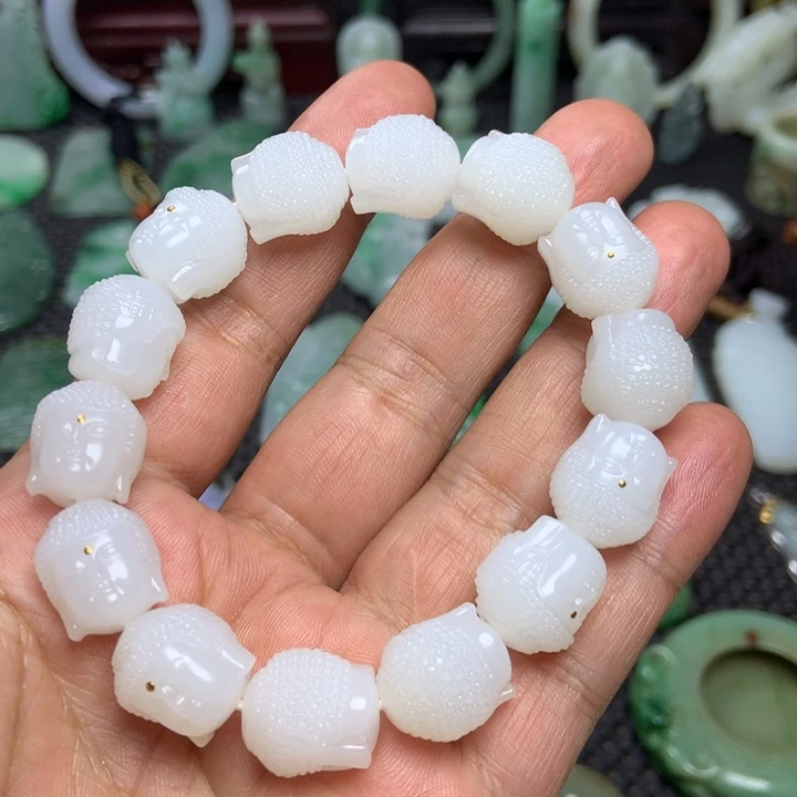 用***7翡翠未镶嵌挂件清