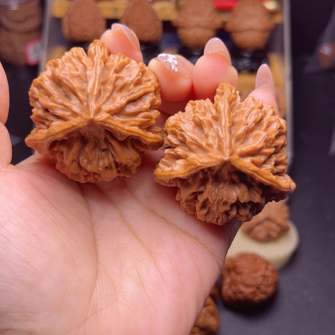 文玩核桃吊坠全品巨重帝王大奔