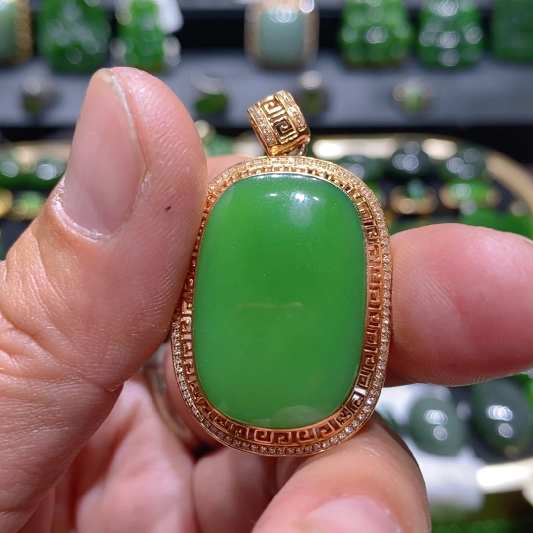 和田玉（碧玉）18K金镶嵌颈饰程