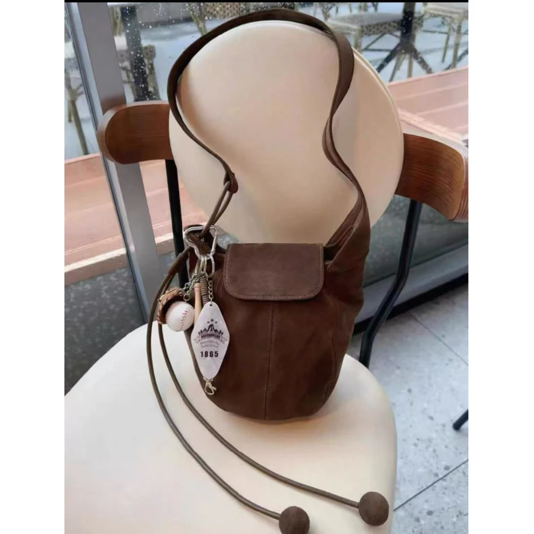 秋冬咖色单肩马鞍包包女式2025新款轻奢小众高级感通勤百搭斜挎包