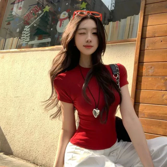 修身简约纯色圆领短袖t恤女装正肩紧身显瘦百搭舒适透气收腰上衣