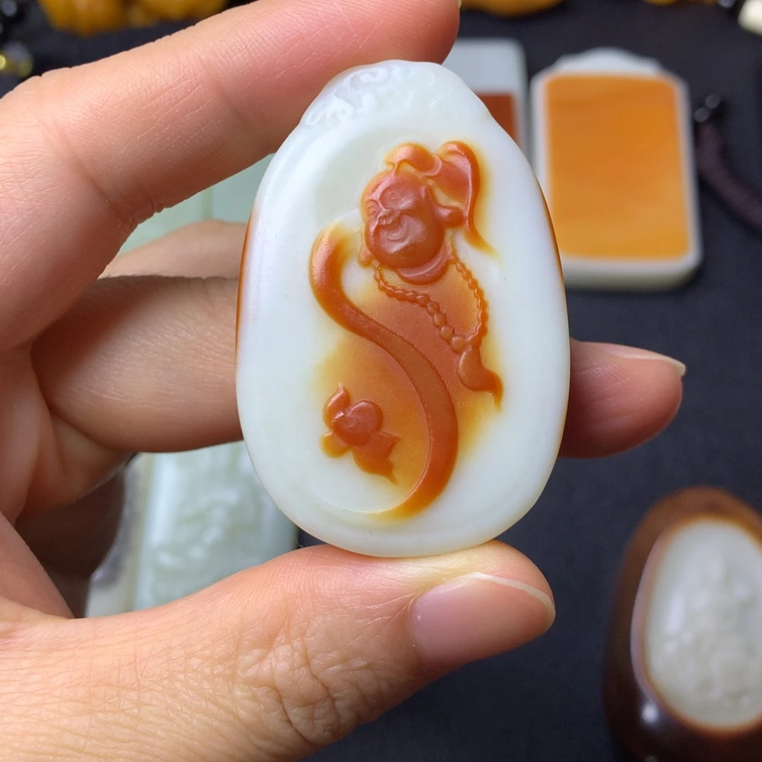 和田玉未镶嵌颈饰