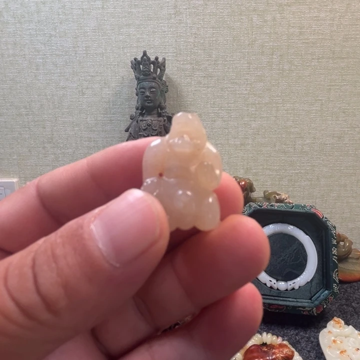 未镶嵌和田玉(糖玉)挂件