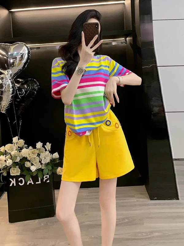 夏天洋气减龄短袖薄款两件套运动服2025年时尚条纹休闲短裤套装女