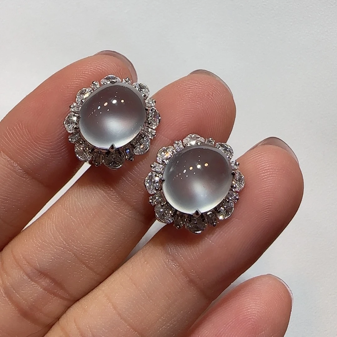 翡翠18K金镶嵌耳环蛋面