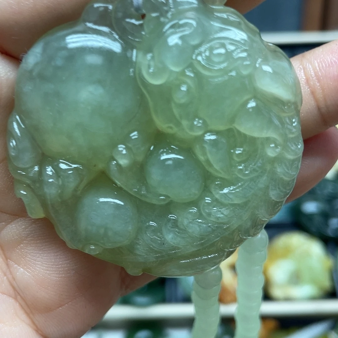 未镶嵌蛇纹石玉颈饰