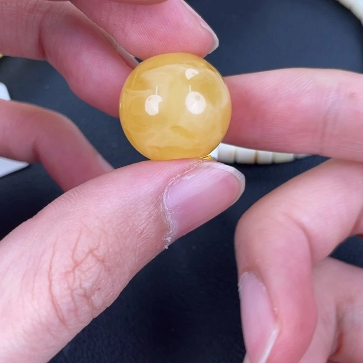 琥珀裸石未镶嵌天然60