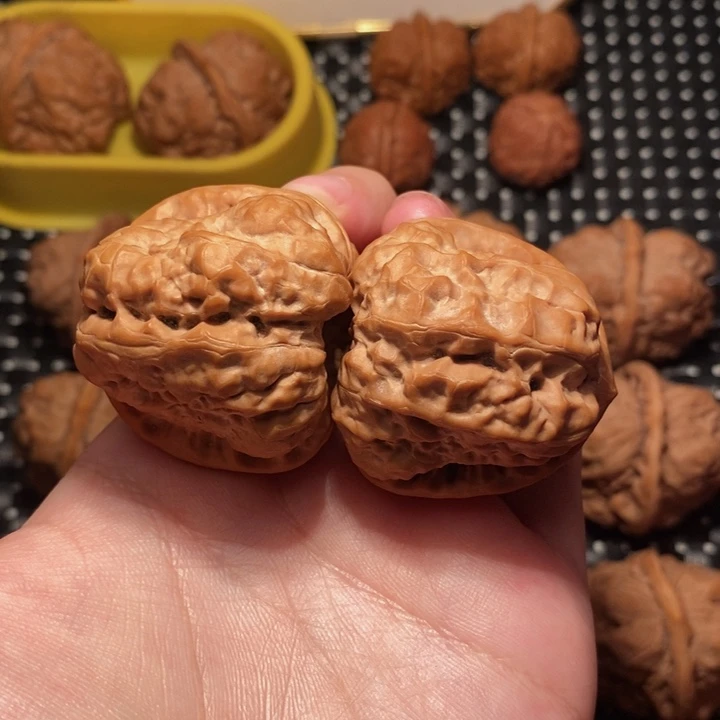 把件文玩核桃40高桩开背蹬腿肌肉蛙