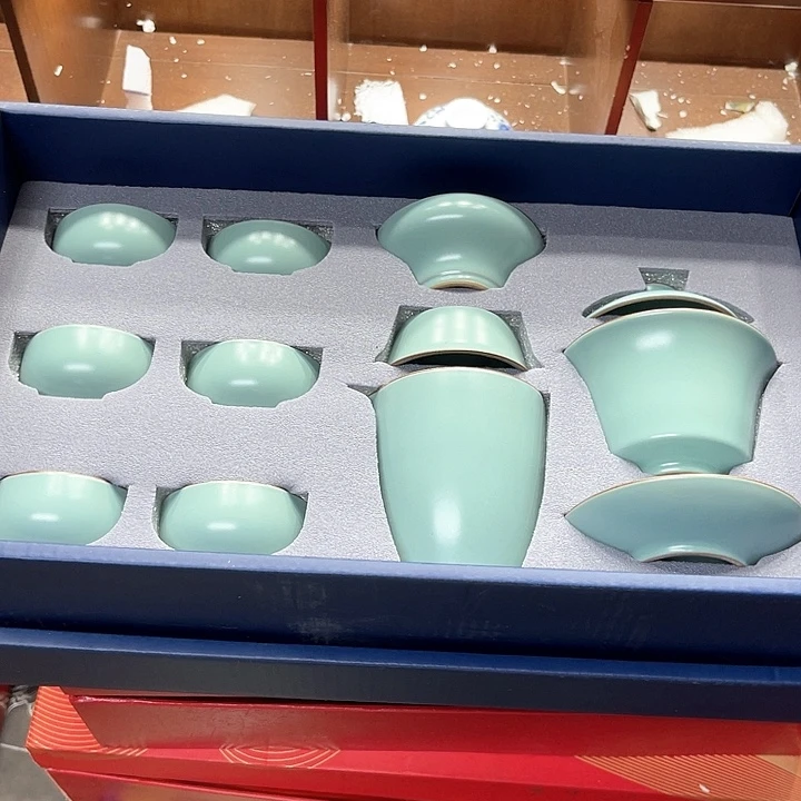 孤品茶具套装等。