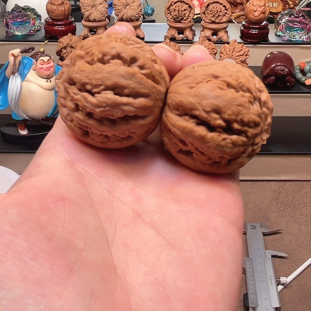 桃核把件42全品霸王龙