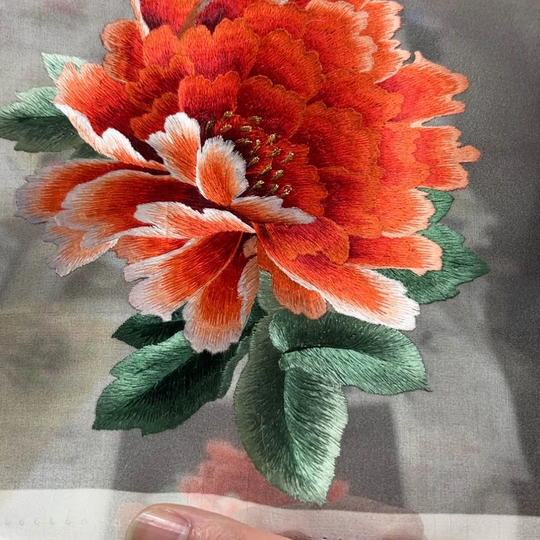 织绣纯手工刺绣陆老师