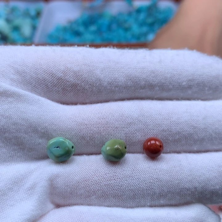 南红玛瑙未镶嵌珠宝奇石