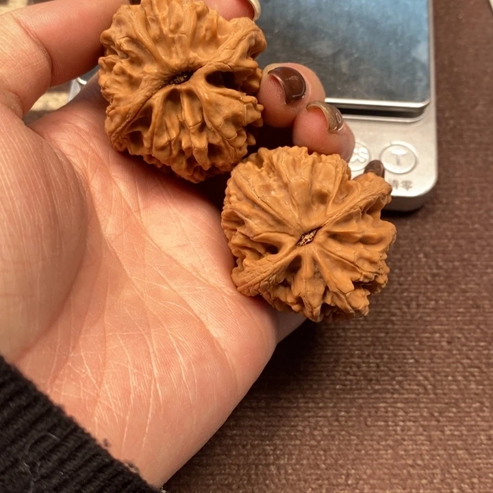 文玩核桃吊坠全品大沽石39