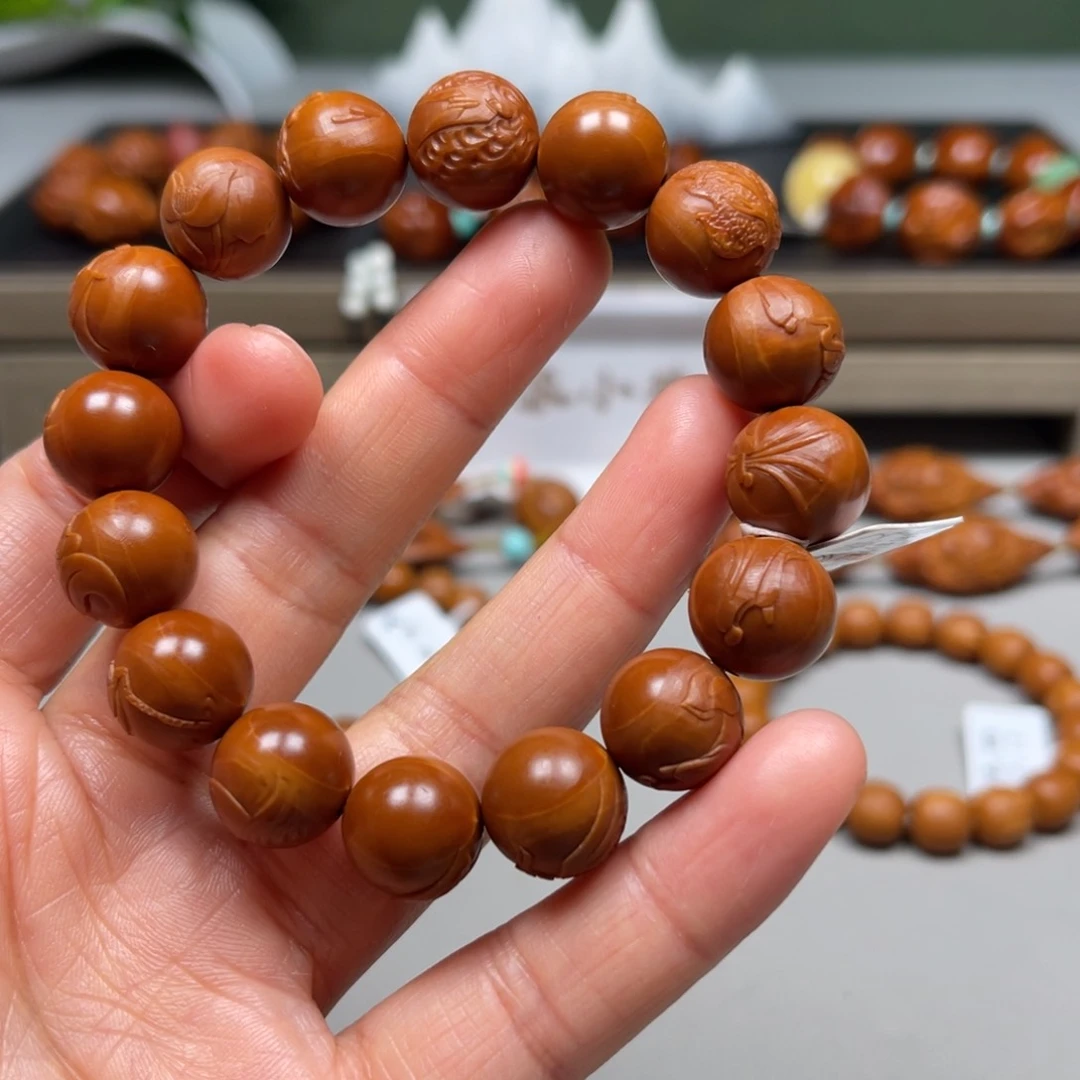 吊坠橄榄核正圆无相手串