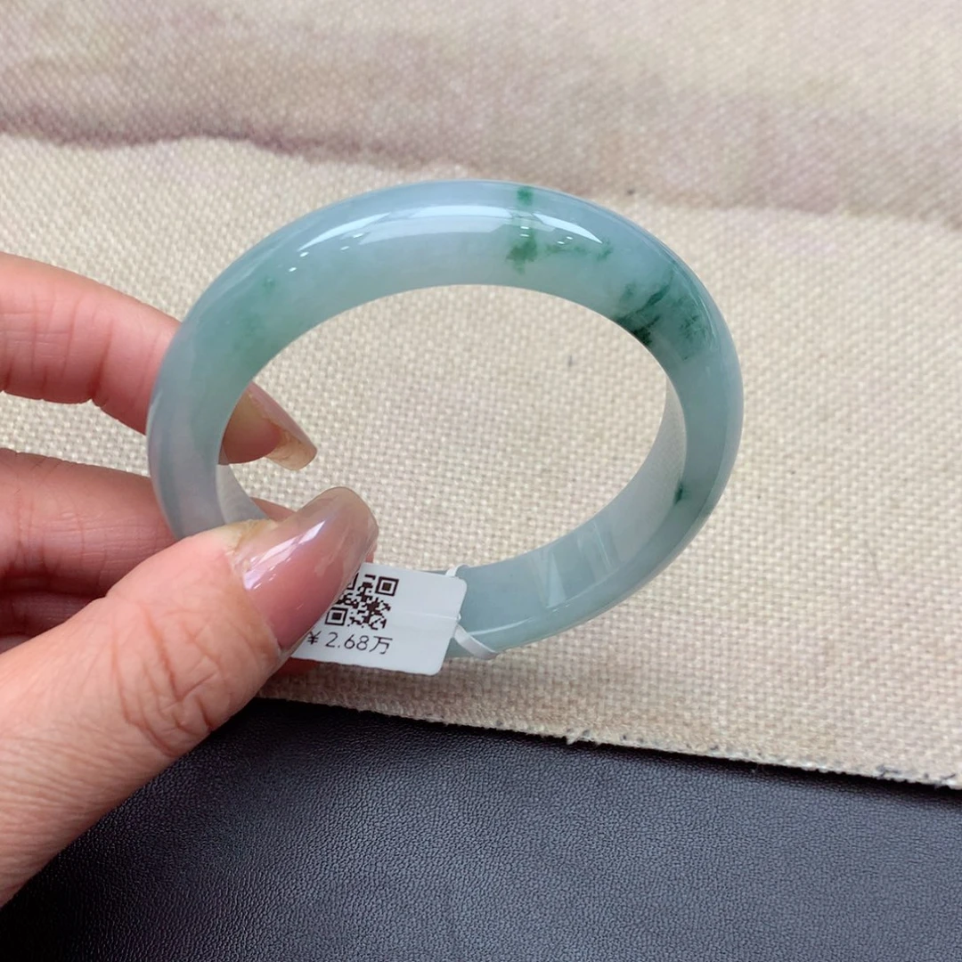 翡翠手镯未镶嵌缅甸翡翠手镯