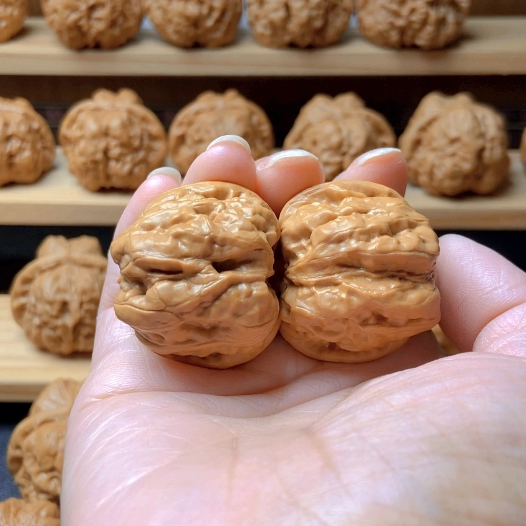 文玩核桃吊坠蛤蟆头