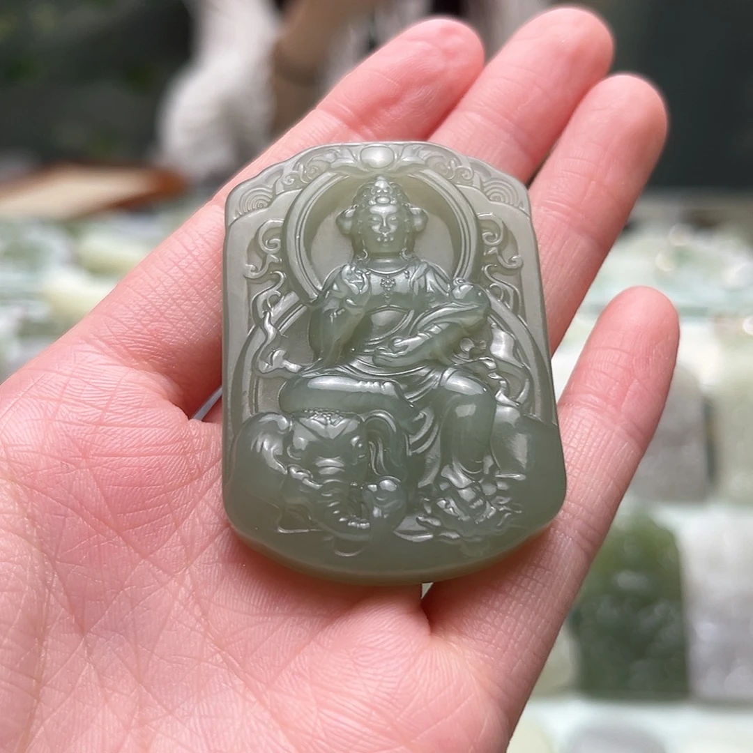 不***半和田玉未镶嵌颈饰