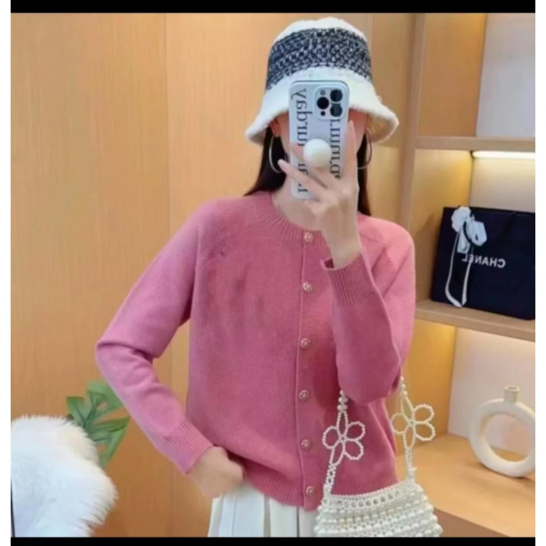 【气质彩扣开衫】新款时尚百搭显瘦气质彩钻纯色针织开衫109