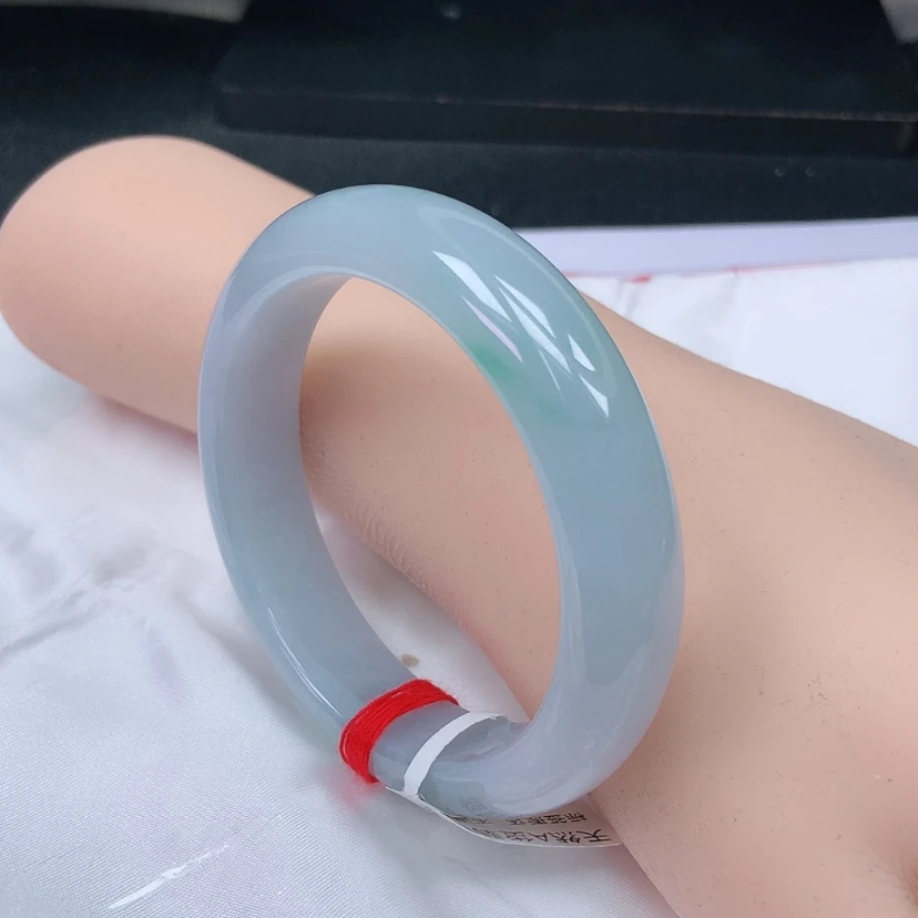 【闪购商品】翡翠手镯未镶嵌，