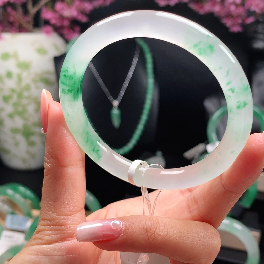 石英质玉未镶嵌手镯55