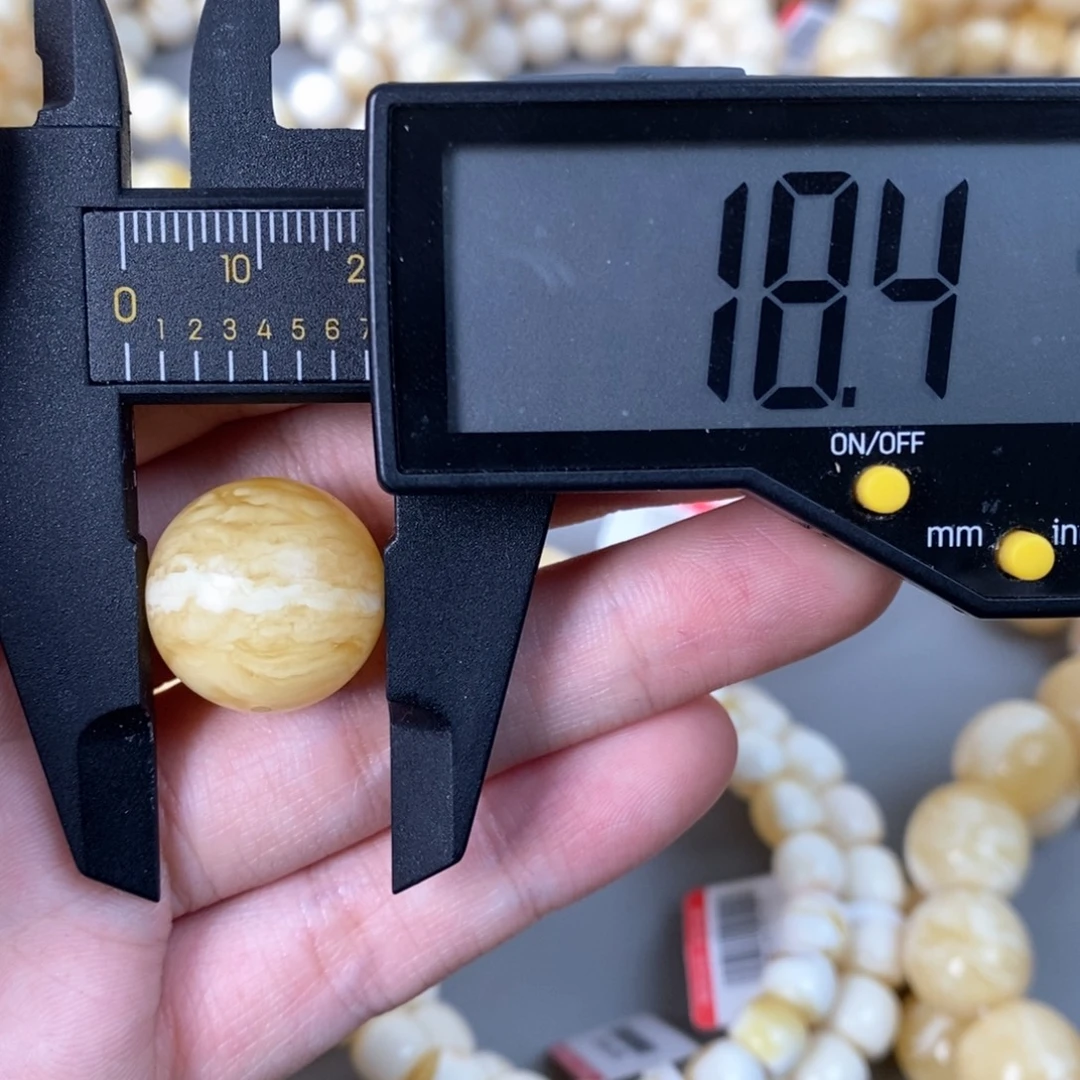 蜜蜡未镶嵌珠宝奇石3.5g