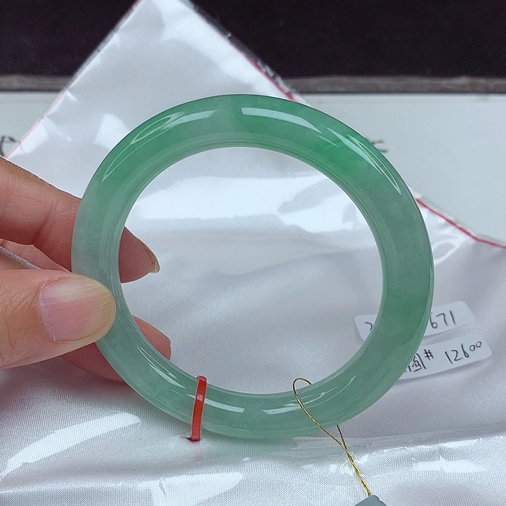 翡翠未镶嵌手镯55圈0671