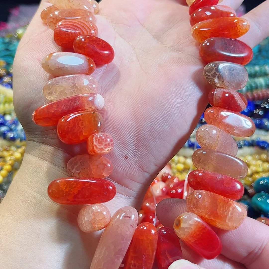 玛瑙/玉髓合金珠宝半成品大孔玛瑙长牙一条