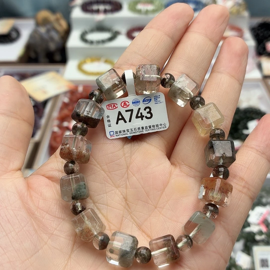 水晶手串未镶嵌四季方糖A743