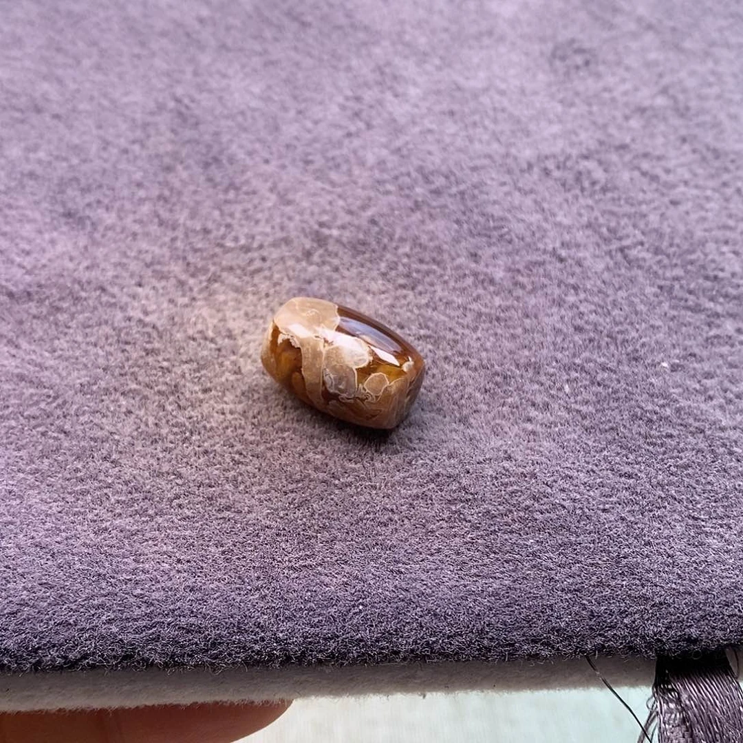 未镶嵌琥珀裸石根珀溶洞妖桶珠卡18.8