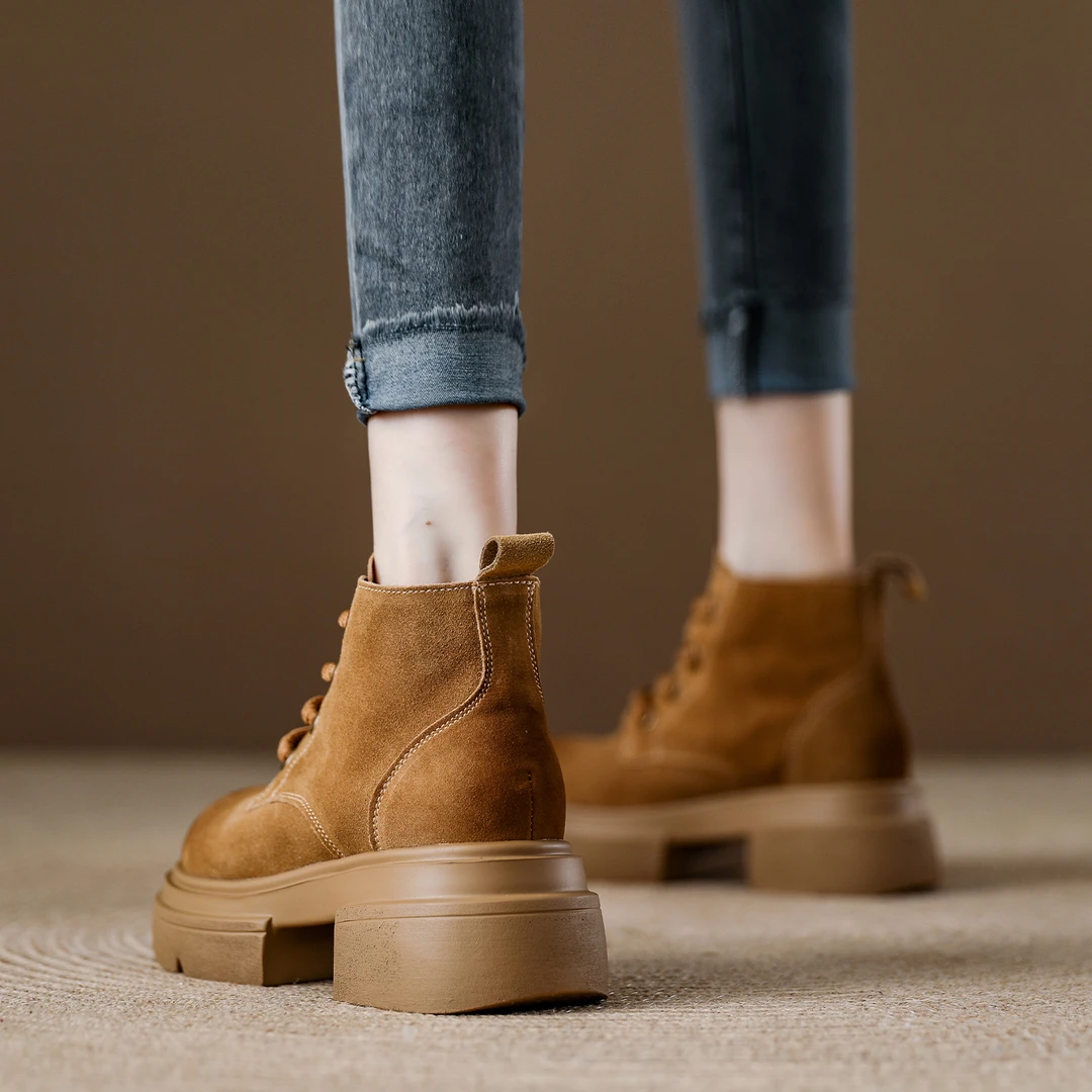 爆款百搭英伦风马丁靴女2025秋冬新款松糕厚底增高粗跟短靴大黄靴