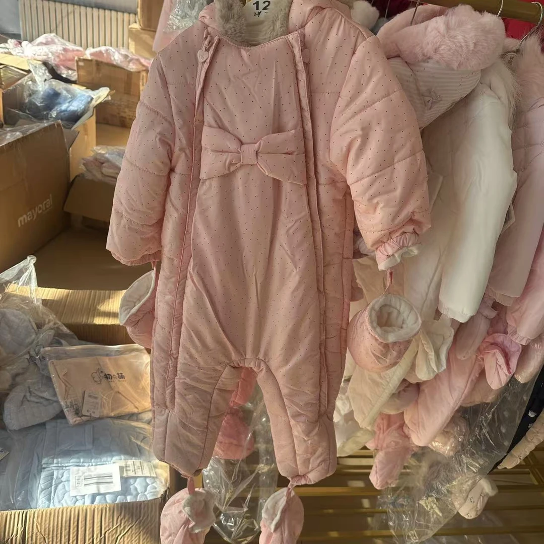 粉点爬服棉服外贸原单留底品牌正品卡码拍大