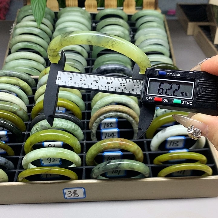 未镶嵌蛇纹石玉手镯103