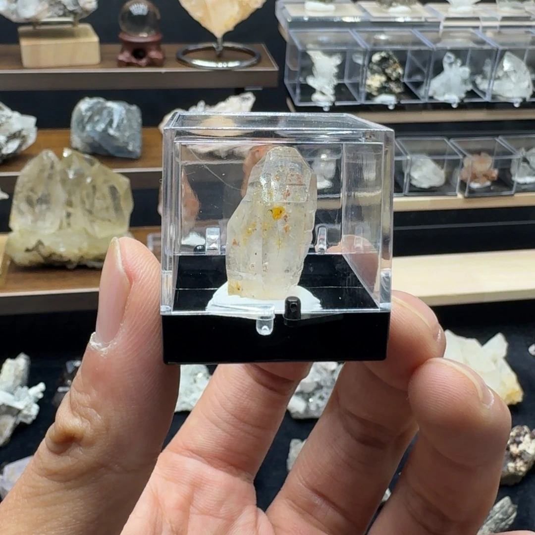 未镶嵌水晶珠宝半成品