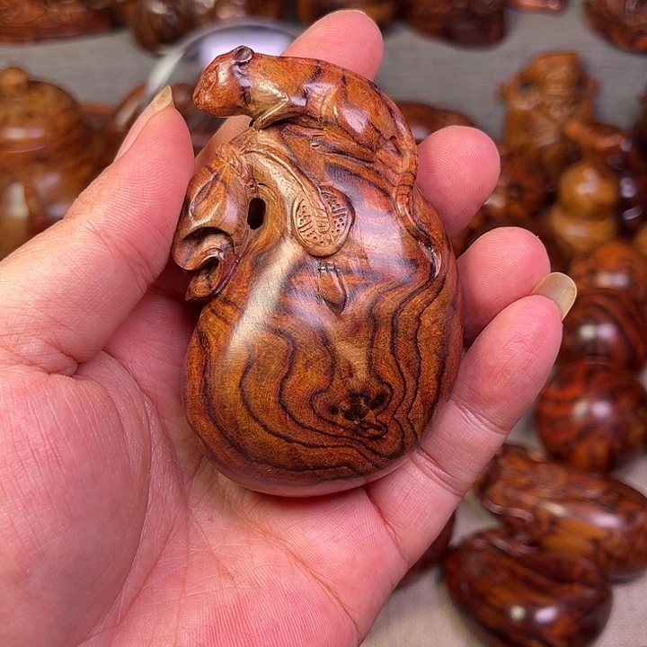老***弟黄花梨/降香黄檀海南黄花梨油梨工艺品