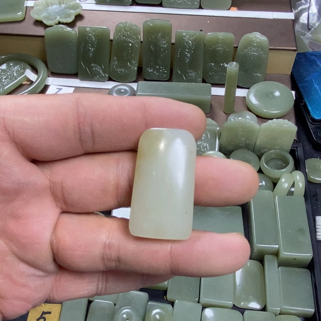 颈饰未镶嵌和田玉王*裕022
